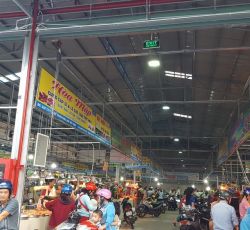 Cần bán chợ 2 mặt tiền có 102 sạp đang cho thuê kín 90%